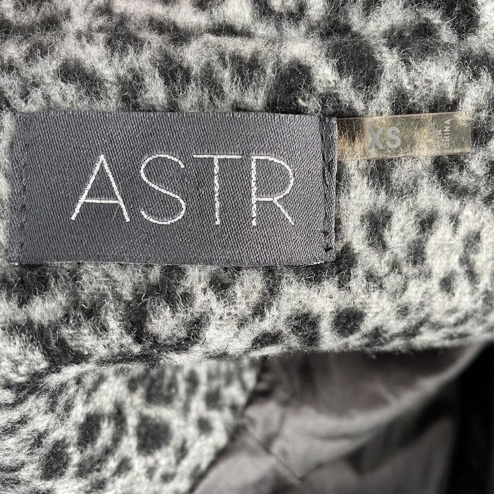 ASTR Black Gray Leopard Print Blazer Jacket Breasted Sz XS - Picture 7 of 9